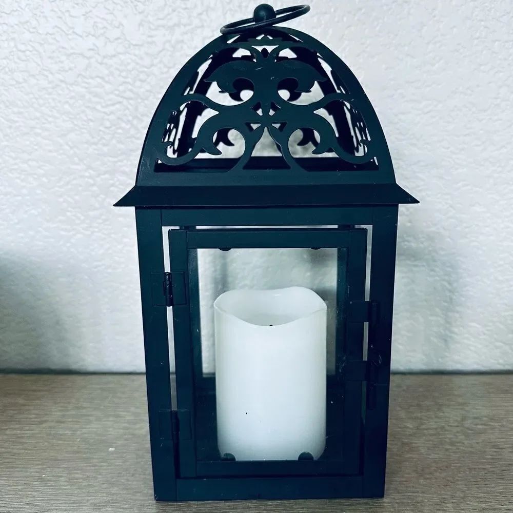 Black Metal Farmhouse Gothic Lantern Candle Holder